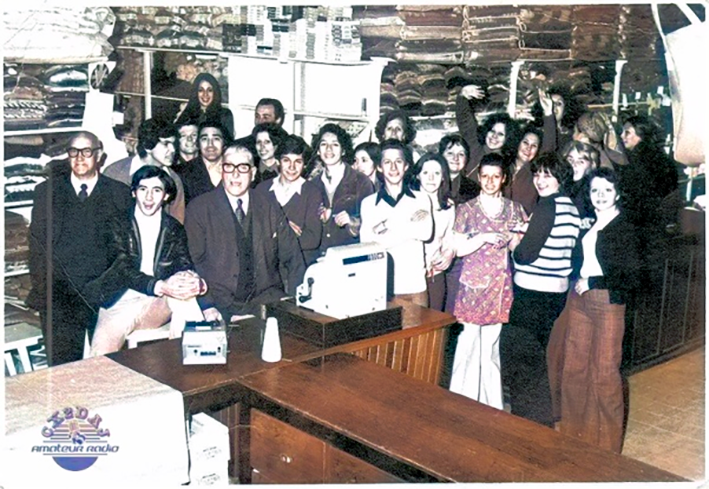 Empleados de tienda Carro